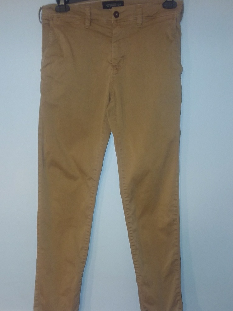 American eagle chinos size 30×32